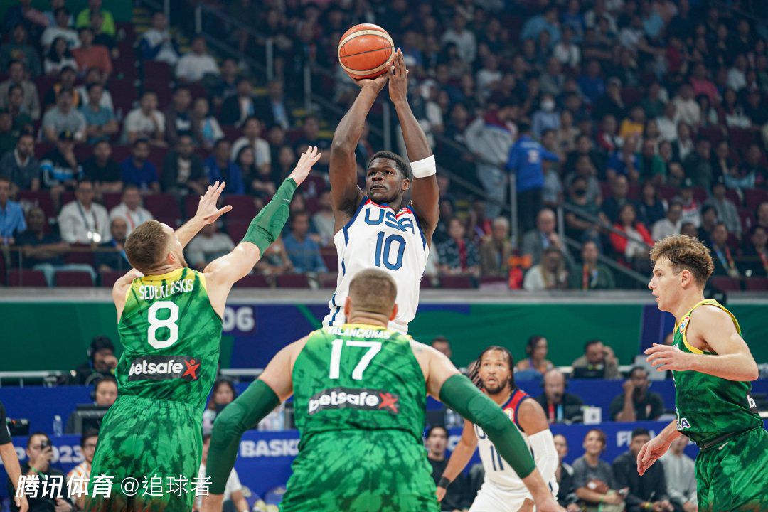 CBA 江苏肯帝亚107-78南京头排苏酒CBA 九台农商银行104-104浙江稠州事件国足vs中国香港首发：4-4-2，刘殿座、吴曦、刘彬彬、韦世豪先发中国男足vs中国香港男足的封闭热身赛正在进行。